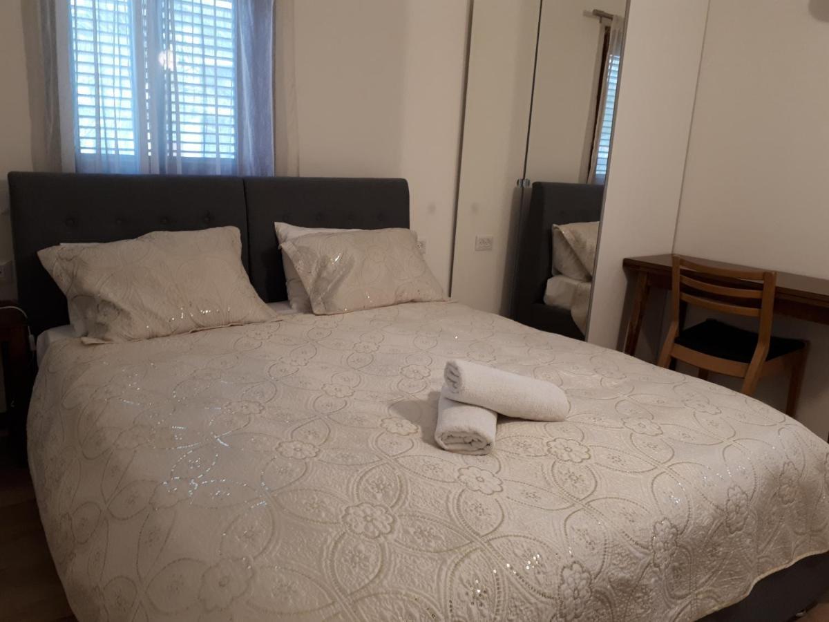Etty'S House 호텔 Petach Tikva 외부 사진